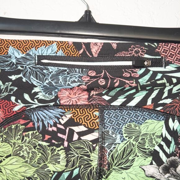 Lululemon Fast & Free Zen Clash Multi Tight Leggings Size 2 - Picture 8 of 10